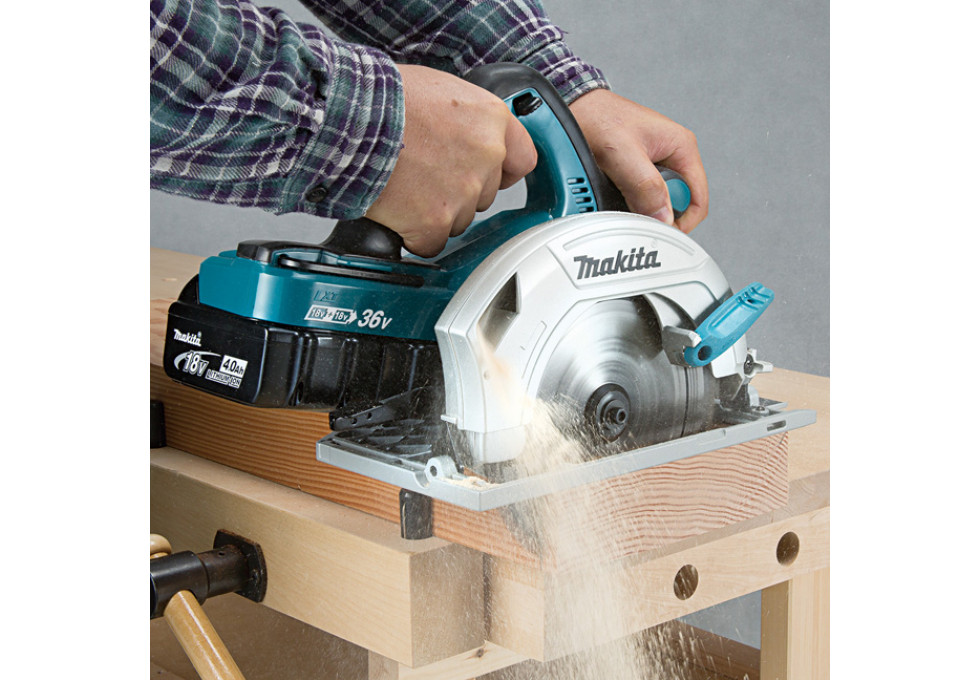 Makita XSH06PT Cordless Circular Saw Review: Did it Make the Cut? Tested by  Bob Vila