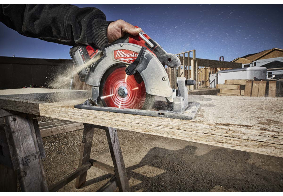 https://www.calfast.com/50041518-l/circular-saw-7-14-18v-li-ion-2732-series-m18-fuel.jpg