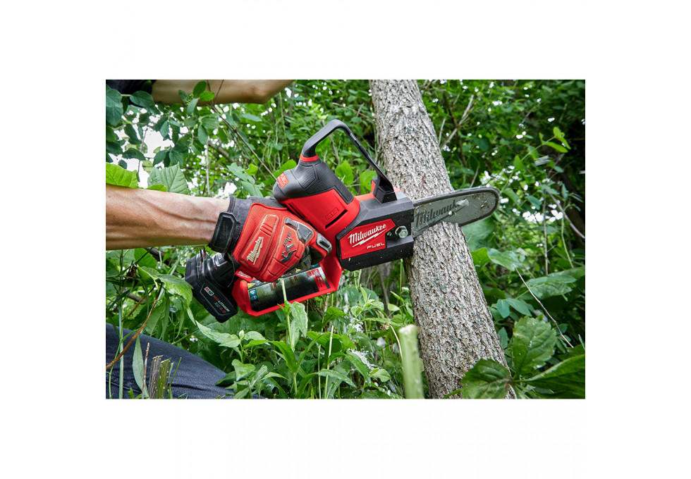 Milwaukee hotsell chainsaw 12v